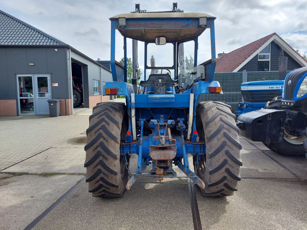 Ford 6700 met voorlader