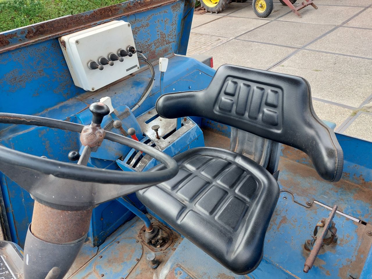 Ford 6700 met voorlader