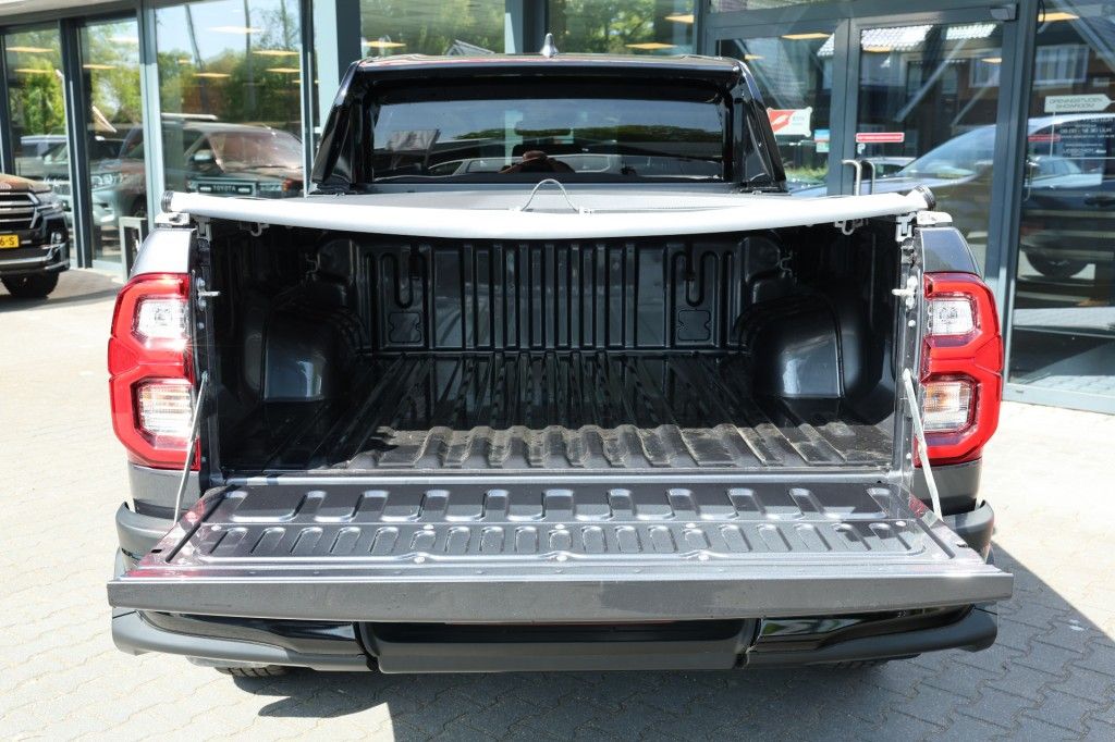 Toyota Hilux 2.8 D-4D DUBBEL CABIN GR SPORT A/T 2 SITZ 4WD VAN *BPM VRIJ*