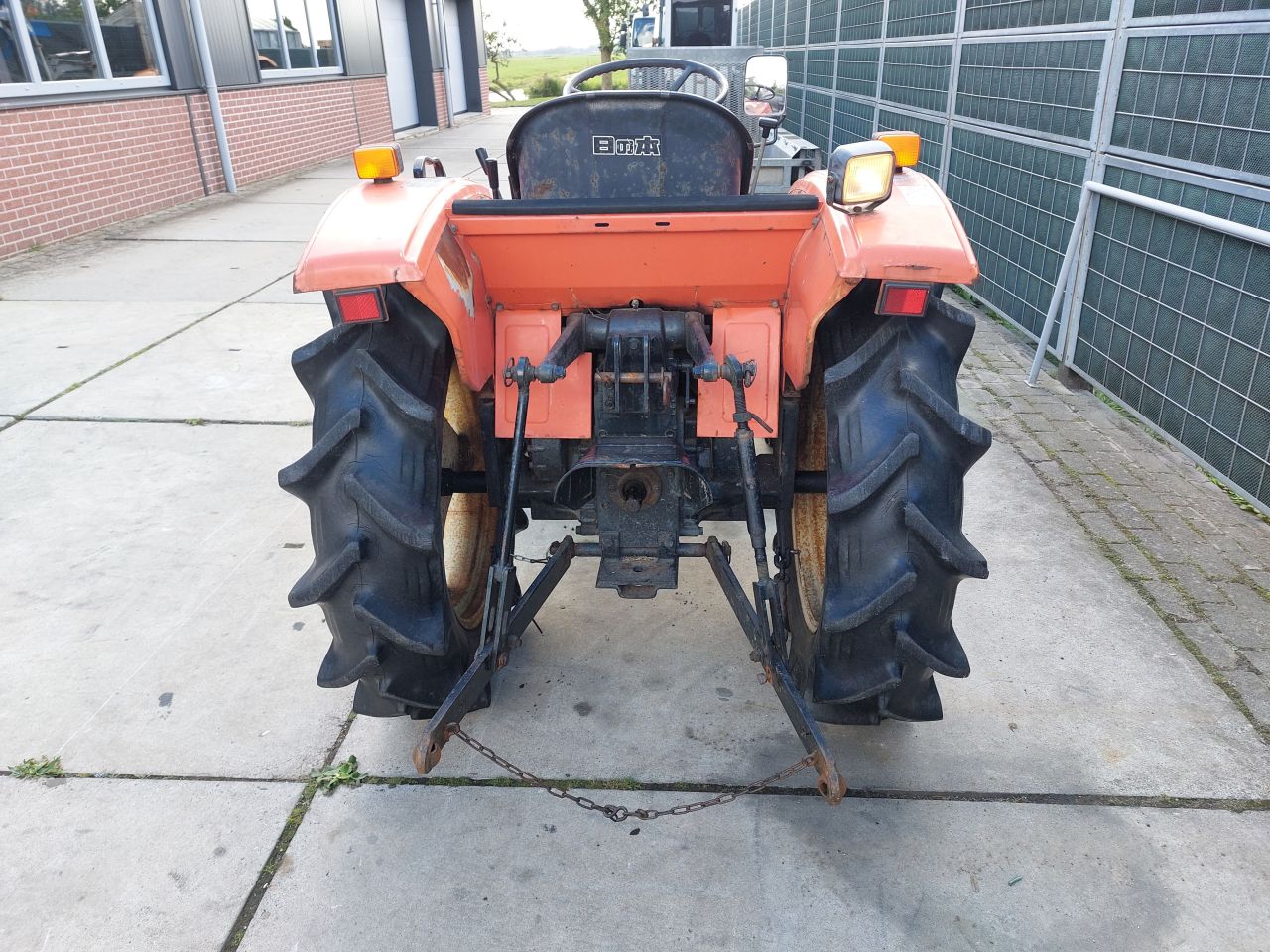 Hinomoto E2304 4 WD 23 PK