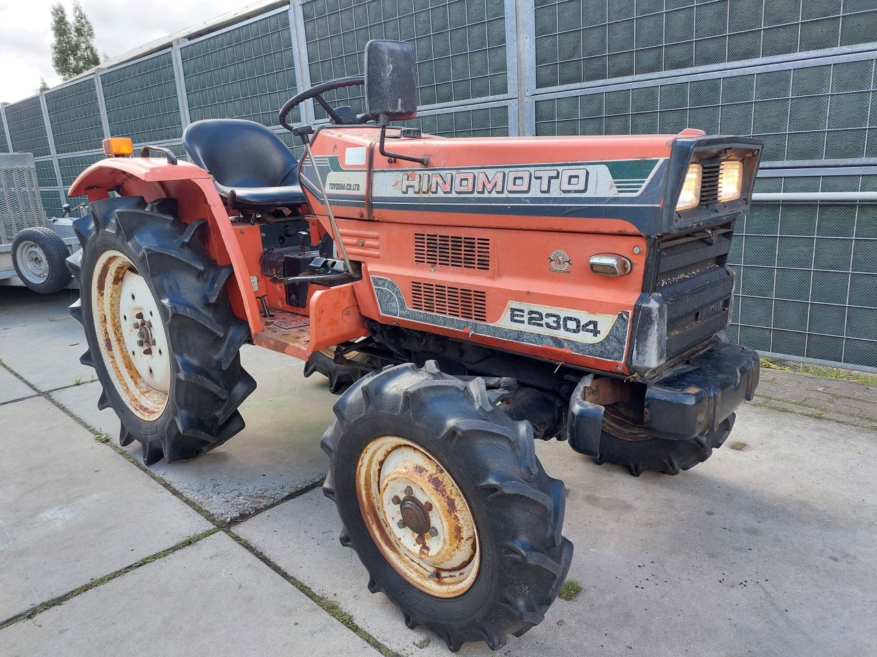 Hinomoto E2304 4 WD 23 PK