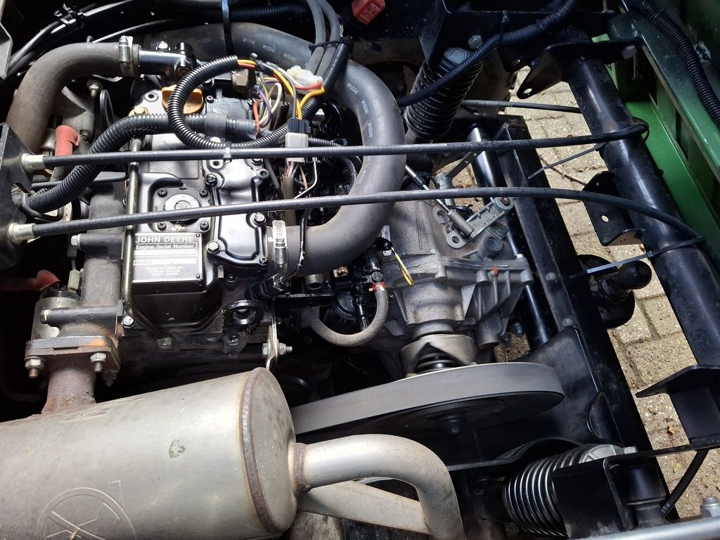 John Deere Gator 4x4 diesel
