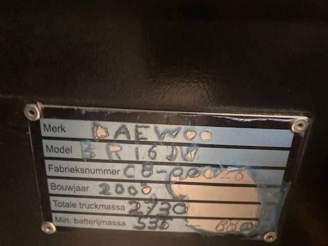 Daewoo BR16JW Reach truck reachtruck 48volt triplo mast