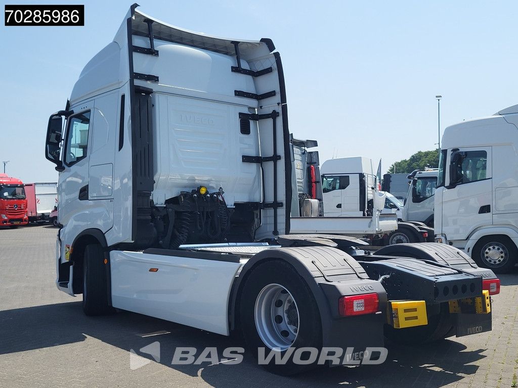 Iveco S-Way 490 4X2 Retarder Standklima 2xTanks Navi ACC LED Euro 6