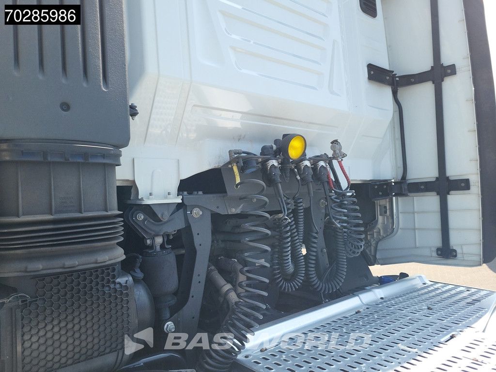 Iveco S-Way 490 4X2 Retarder Standklima 2xTanks Navi ACC LED Euro 6