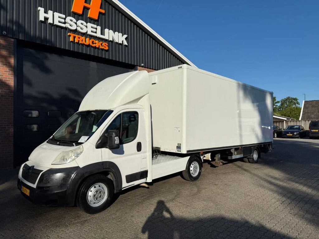 Peugeot Boxer BE Trekker 110.865KM!+ Oplegger Laadklep 1.500 KG