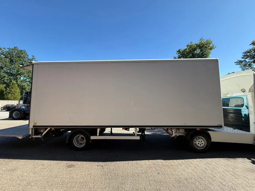 Peugeot Boxer BE Trekker 110.865KM!+ Oplegger Laadklep 1.500 KG