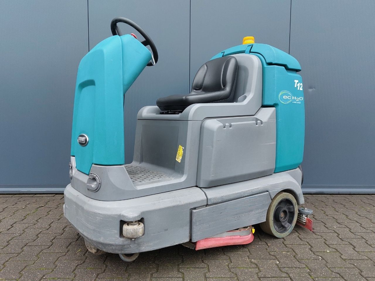 Tennant T12