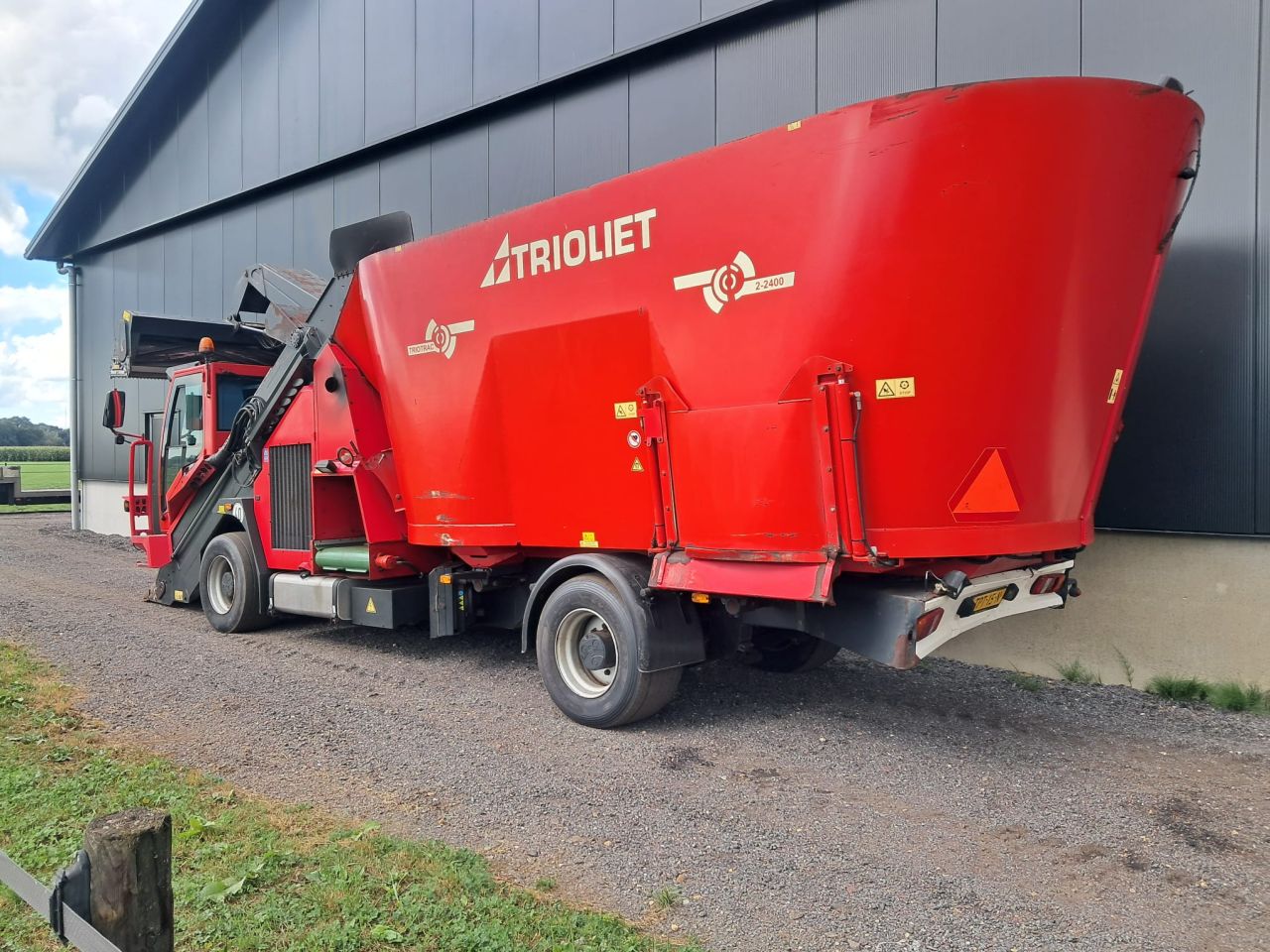 Trioliet Triotrac 2-2400 voermengwagen