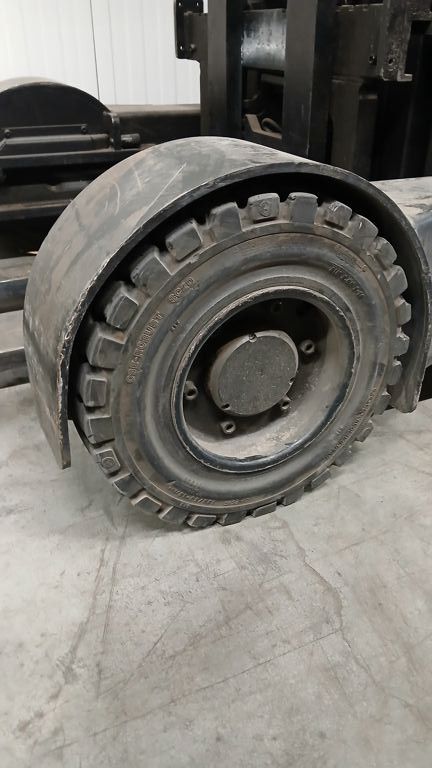 BT RRE160R buiten reachtruck