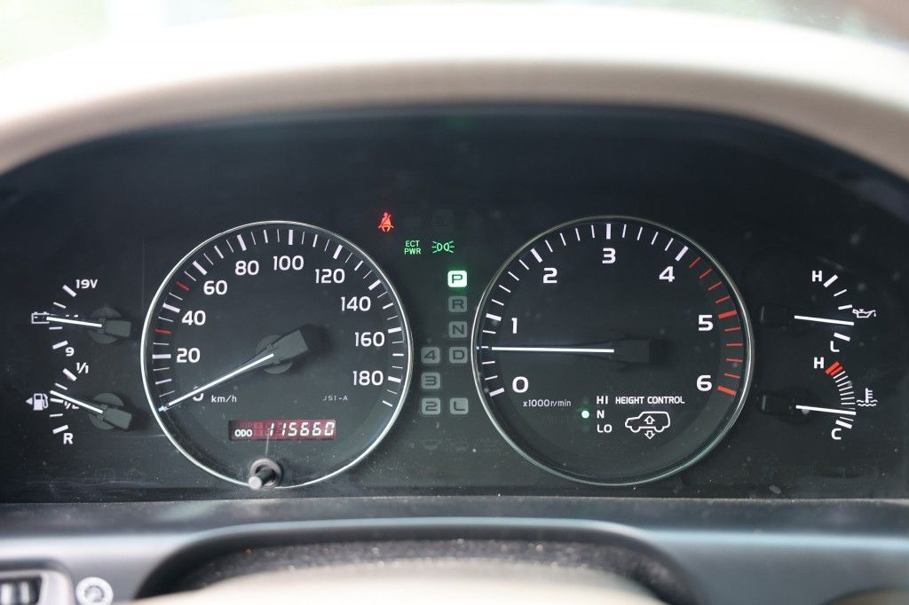 Toyota Landcruiser 100 4.2 TDI EXECUTIVE A/T 5 SITZ MARGE ( BIJTELLINGS VRIENDELIJK )