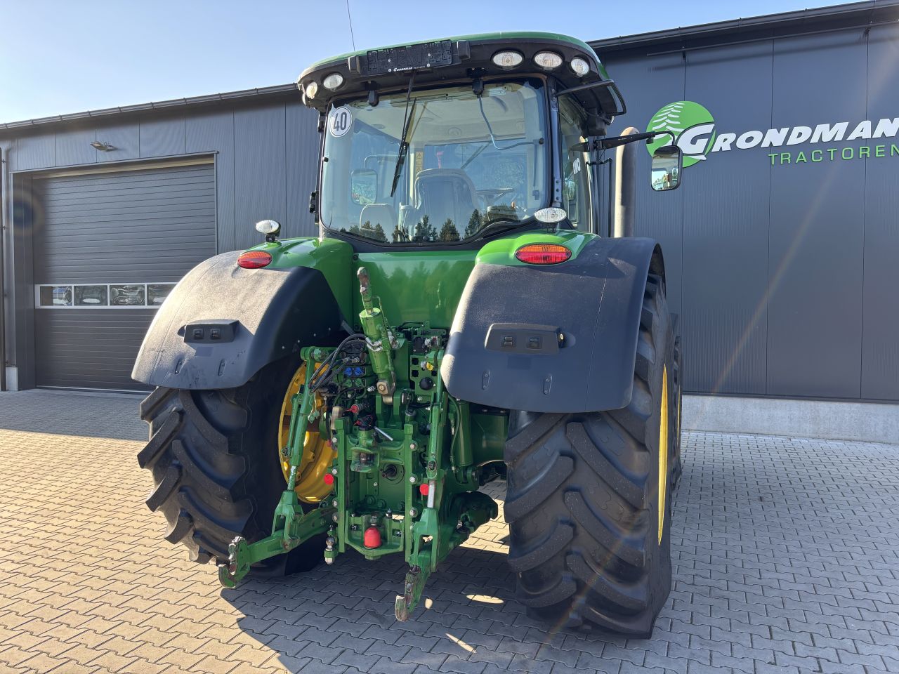 John Deere 7230R