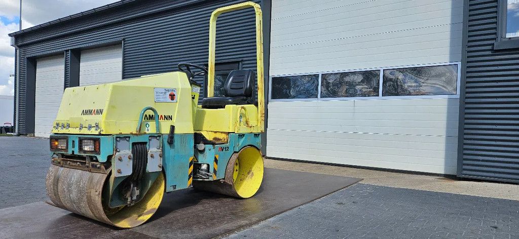 Ammann AV 12
