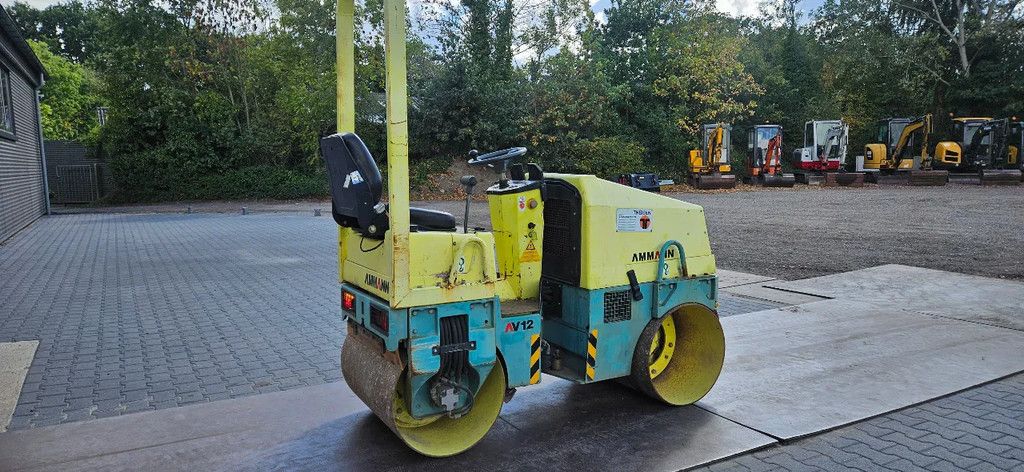 Ammann AV 12