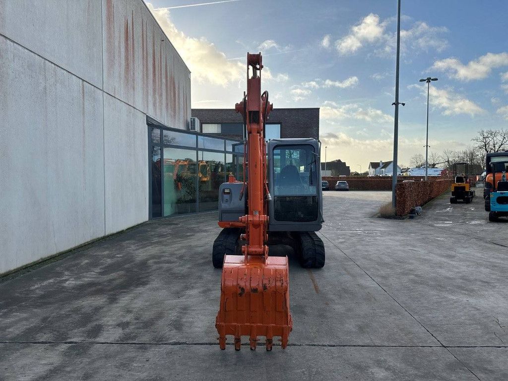 Hitachi-Raupenbagger