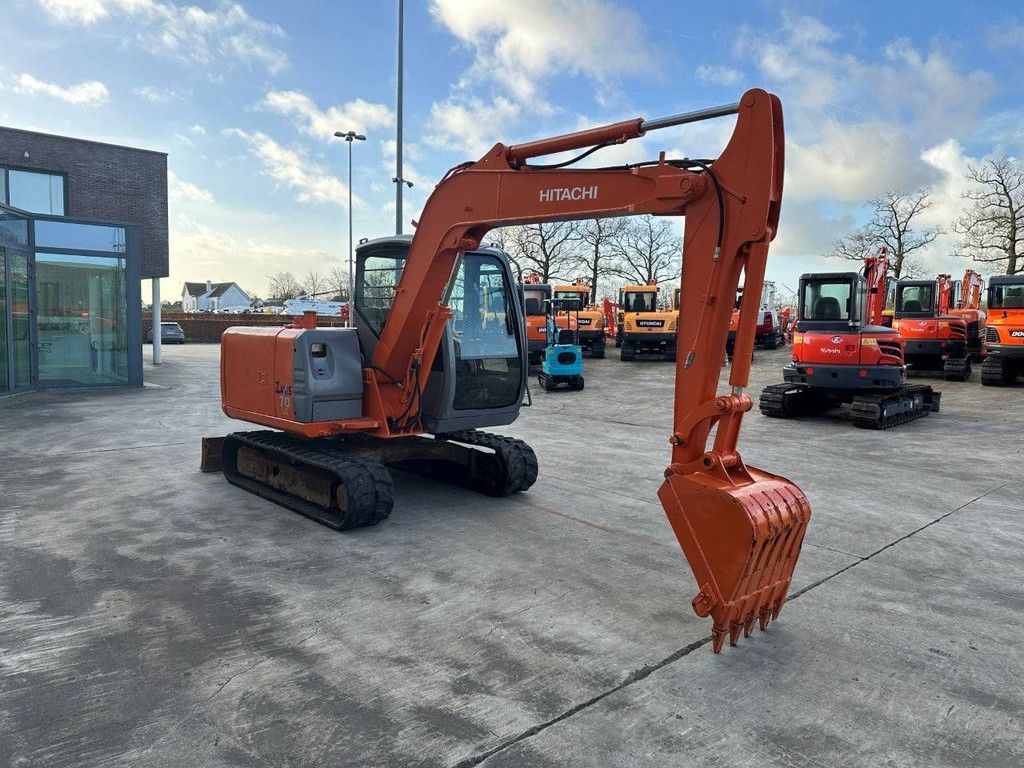 Hitachi-Raupenbagger