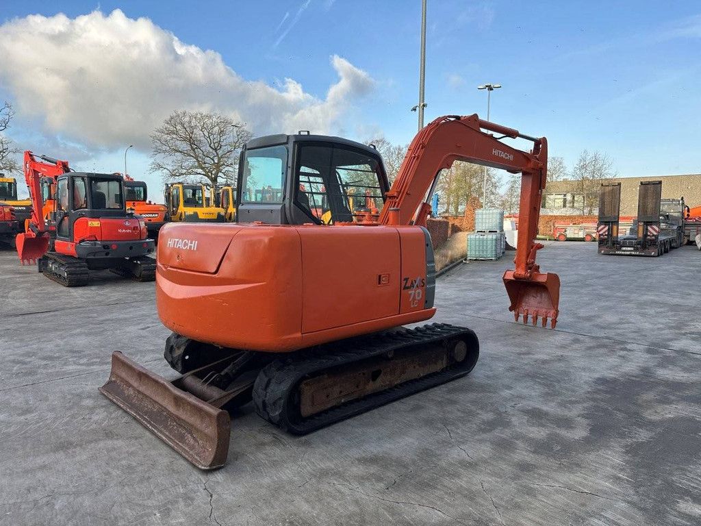 Hitachi-Raupenbagger
