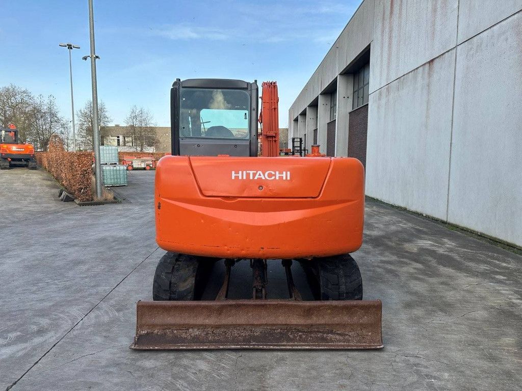 Hitachi-Raupenbagger