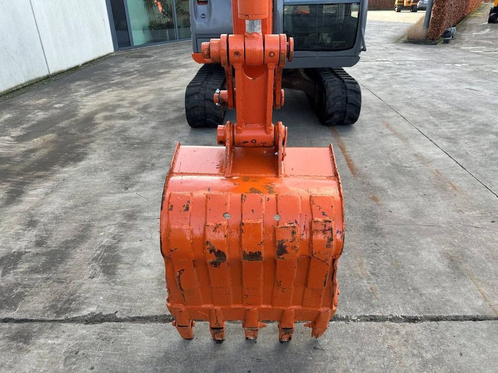 Hitachi-Raupenbagger