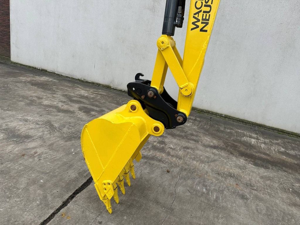 Wacker Neuson 6003 2013 crawler excavator