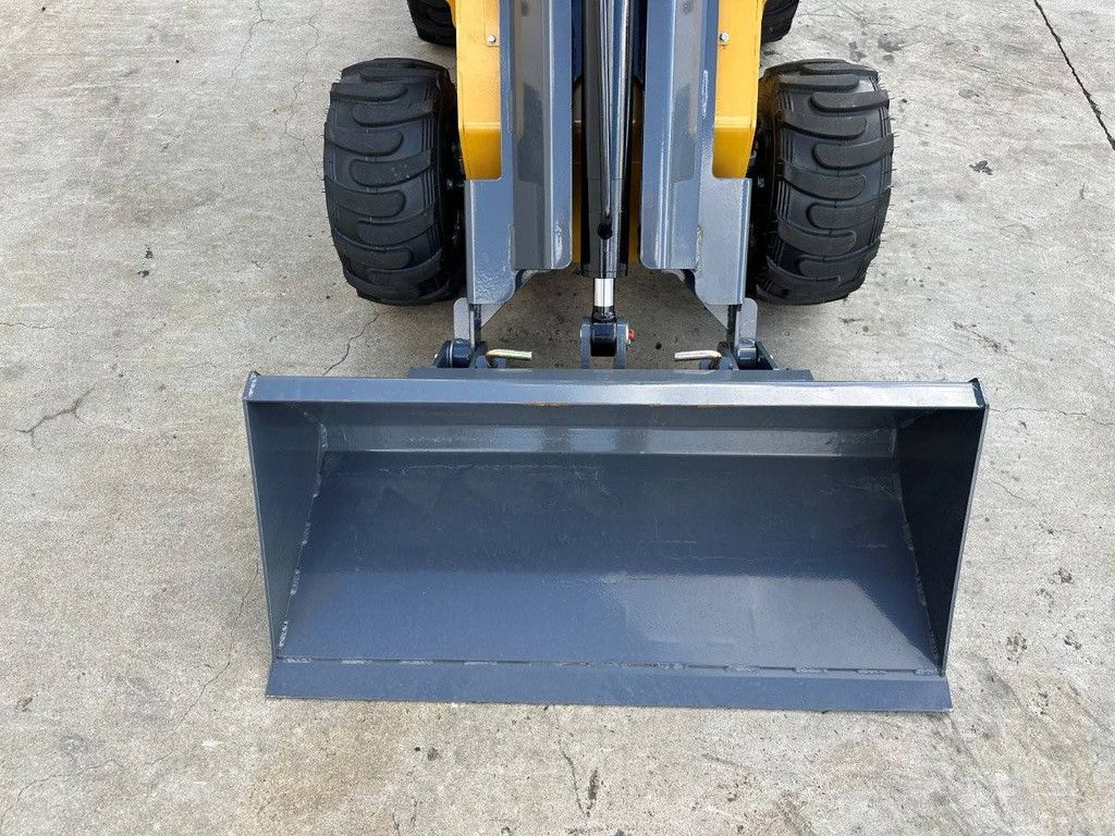 Skid Steer Loader Captok CK80W Petrol 2025 New
