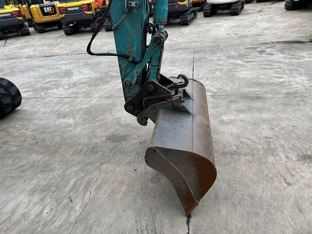 Kobelco SK70SR Diesel 2000 crawler excavator