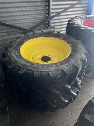 Set BKT 480/70 R38