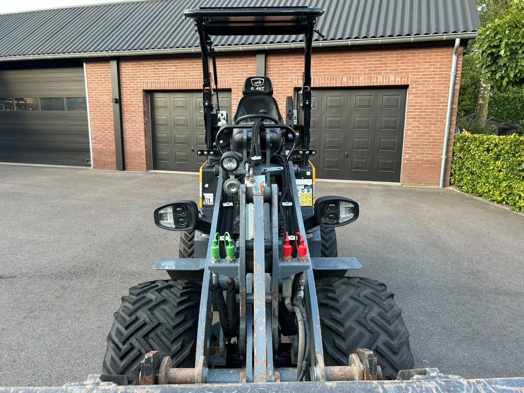 Giant G2300HD X-tra