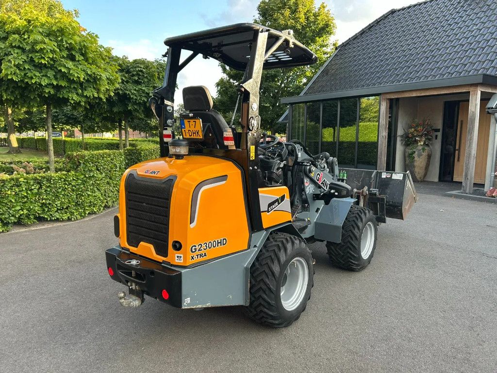 Giant G2300HD X-tra