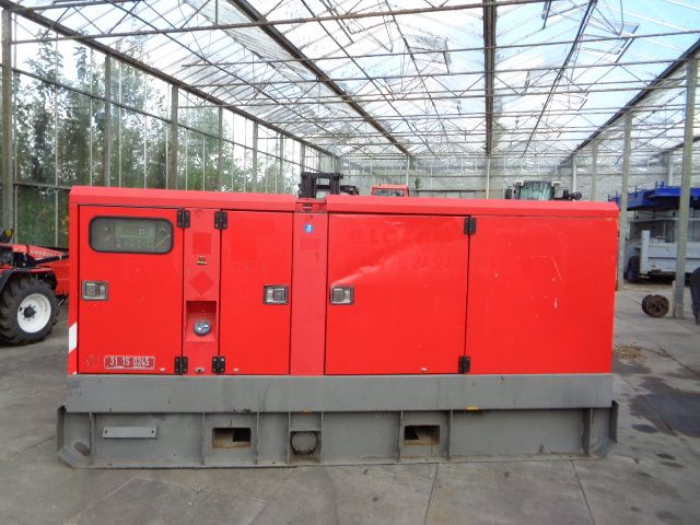 3 x industriele generatoren