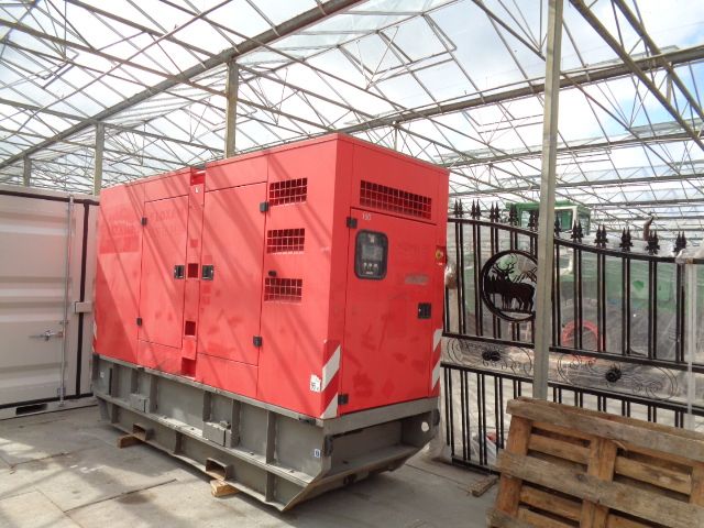 3 x industriele generatoren