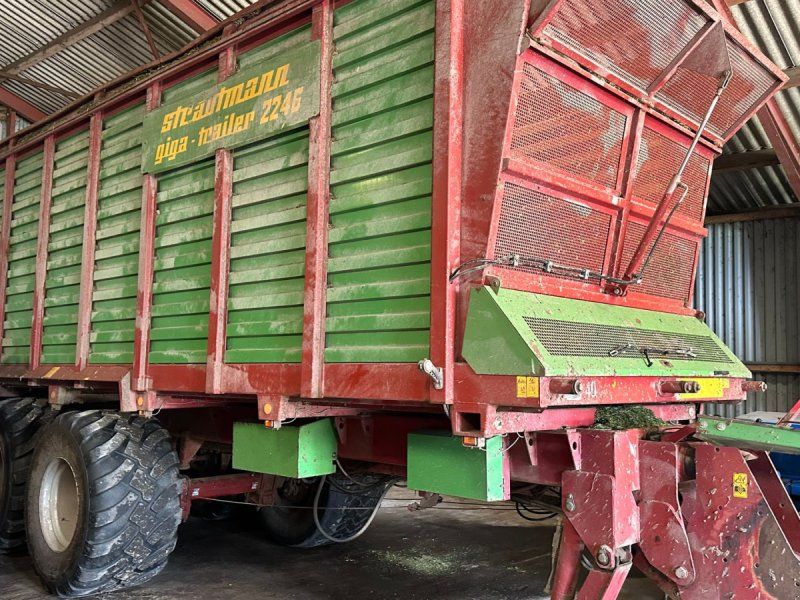 Strautmann Giga-Trailer 2246