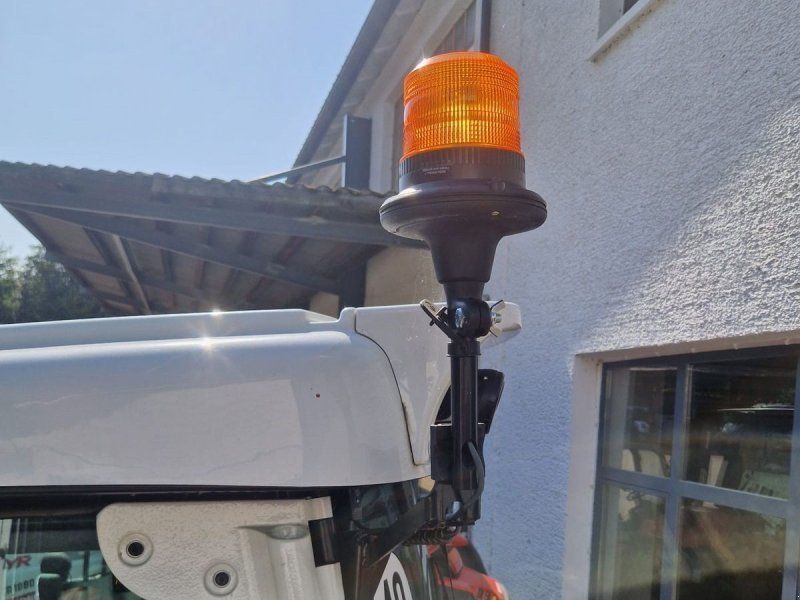 Steyr Rundumleuchtenhalter li. oder re.