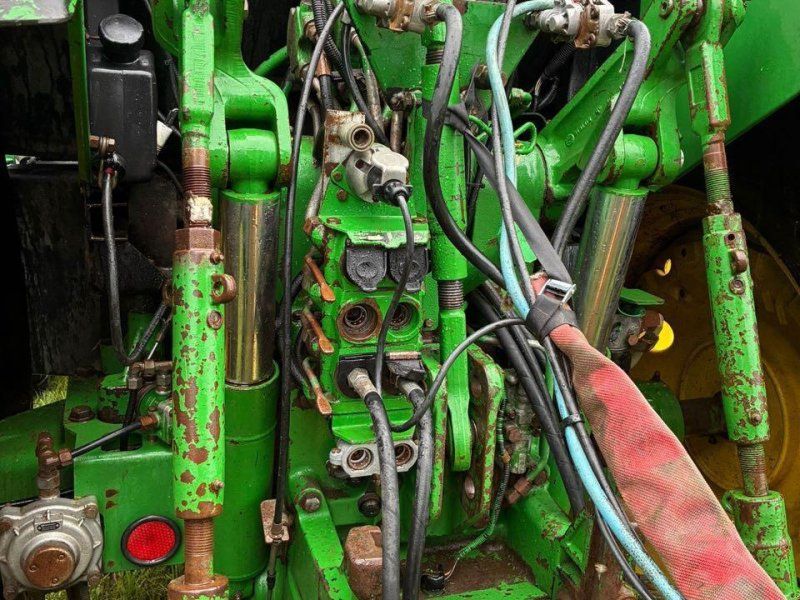 John Deere 7810