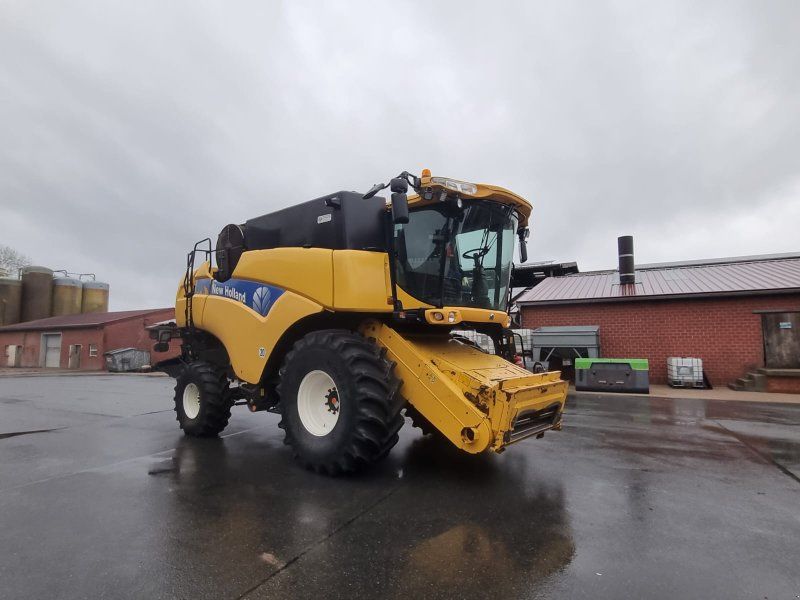 New Holland CX 8080