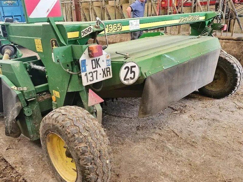 John Deere 1365