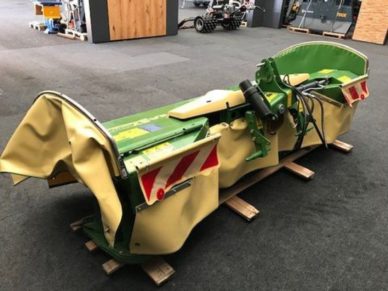Krone Frontscheibenmähwerk F320 Highland