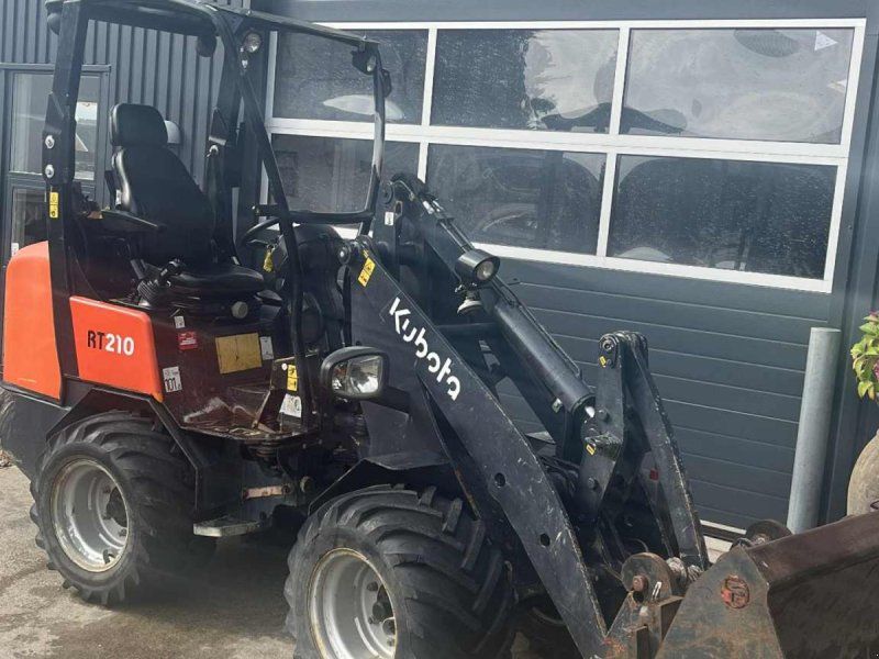 Kubota RT210