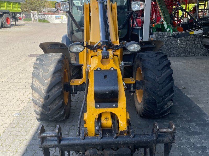JCB 220 T