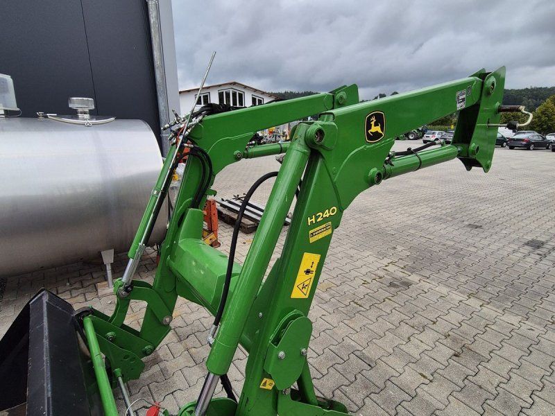 John Deere H240