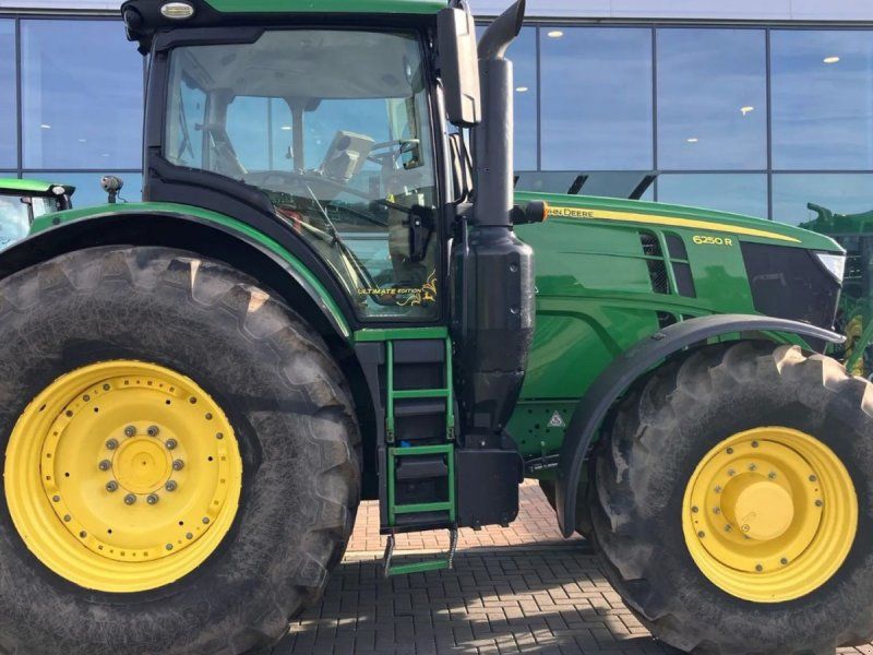 John Deere 6250R ULTIMATE  AutoTrac. GPS. Sektions kontrol. Command Arm. Co