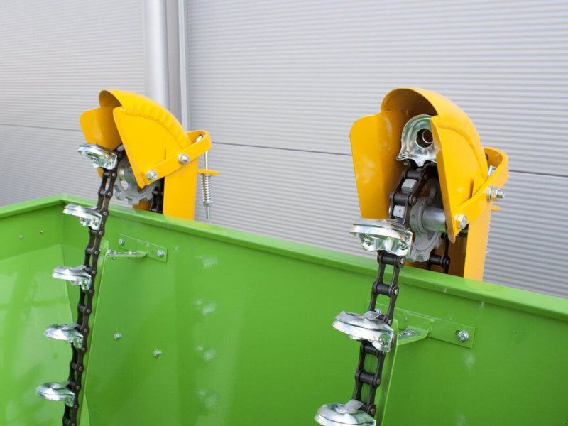 Kartoffelpflanzmaschine /  planter