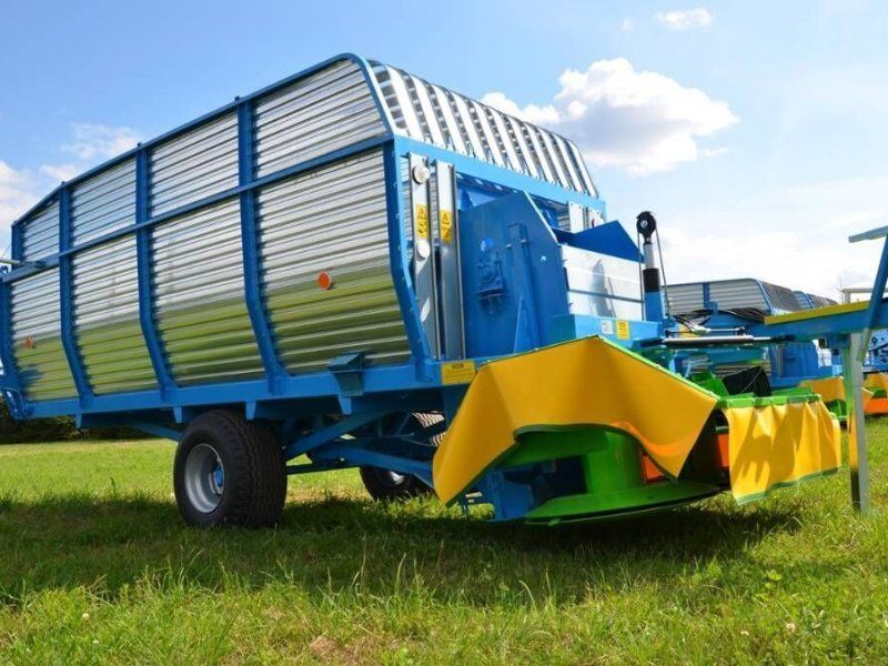 Mähladewagen / green  mower
