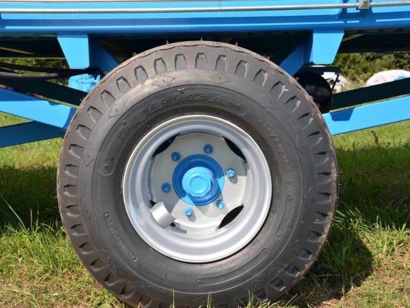 Mähladewagen / green  mower