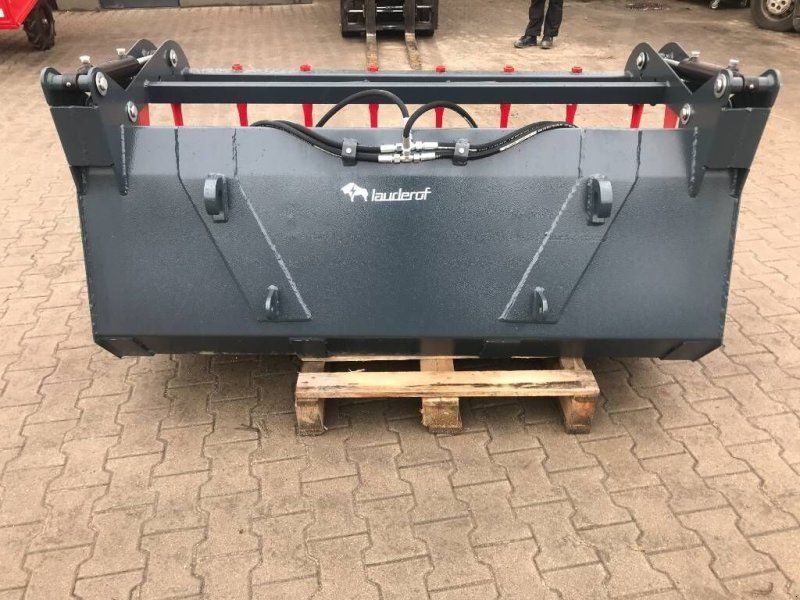 Krokodilschaufel / manure grab
