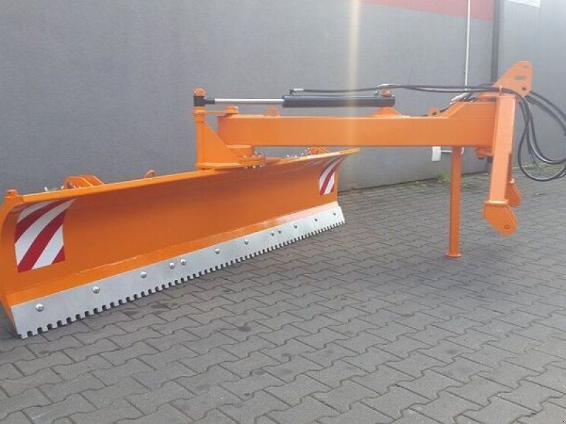 Hydraulischer Heckpflug / hydraulic rear plow