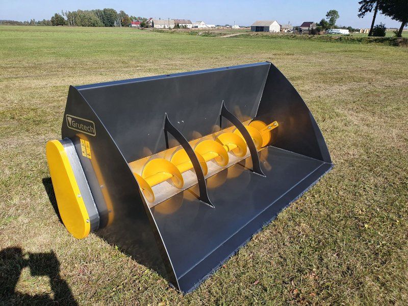 Futterverteiler / bucket with screw