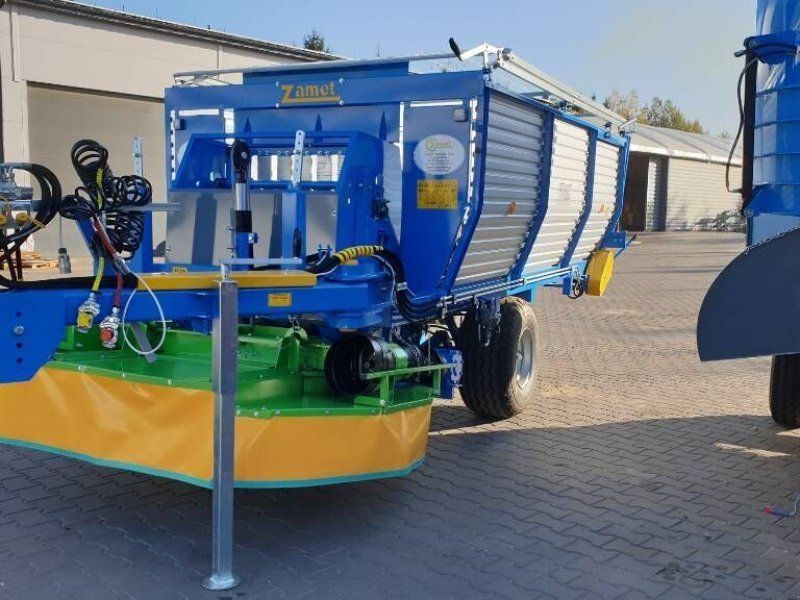 Mähladewagen / green  mower