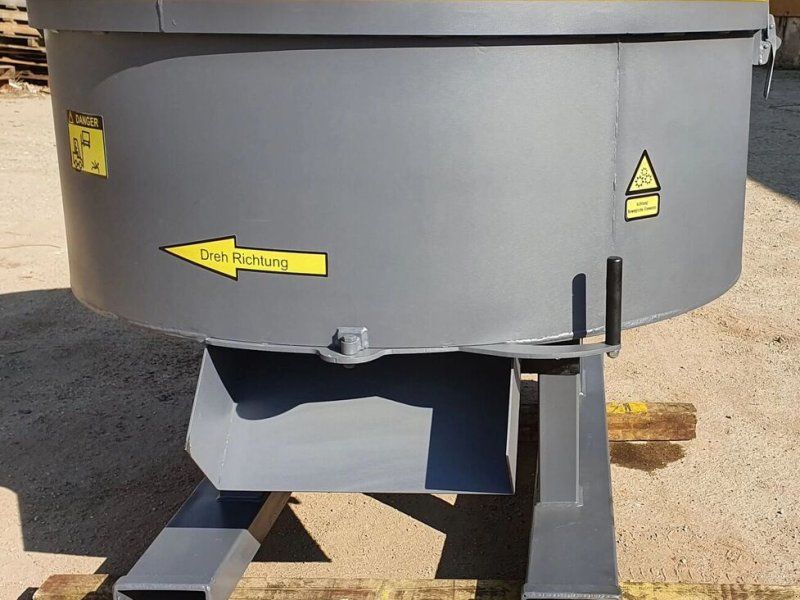 Betonmischer / hydraulic  mixer