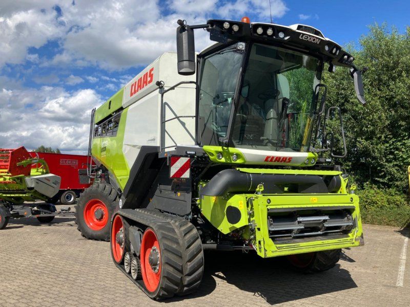 Claas Lexion 8700 TT + Vario 1230